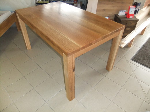 Dubový stůl deska zároveň s nohami